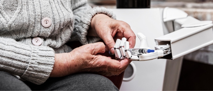 How do Social Robots Interact With Humans Main Banner